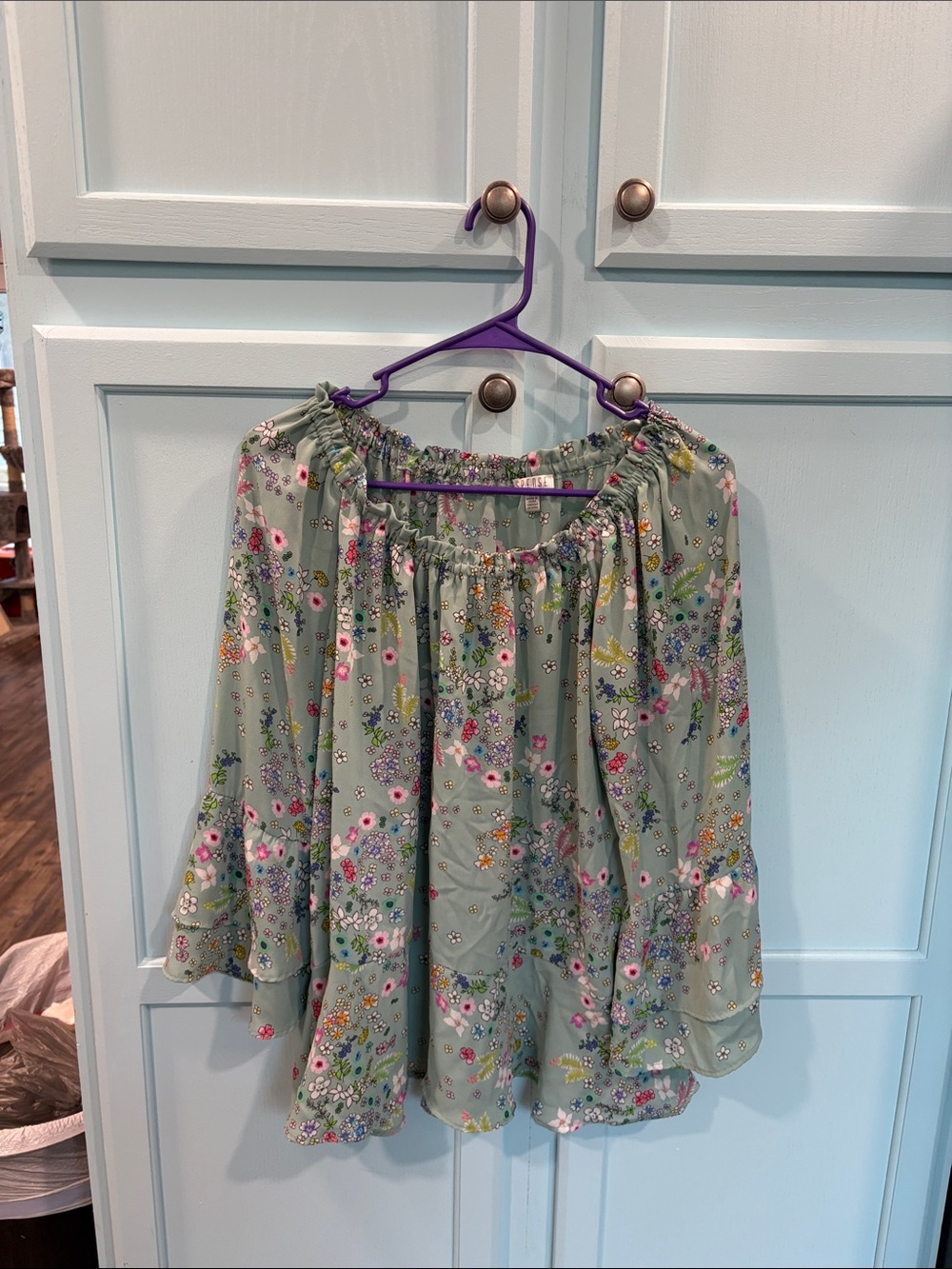 Spense Sage Green Floral Peasant Blouse